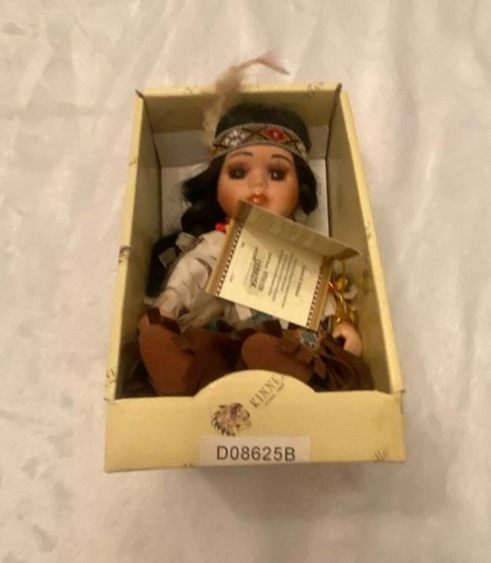 Kinnex Native American Porcelain Heirloom Doll with Box D08625B
